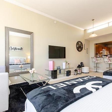 Loft Apartments At Hollywood Free Parking Close To Studios Universal Los Angeles Exterior photo