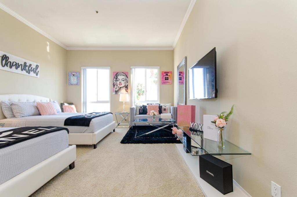 Loft Apartments At Hollywood Free Parking Close To Studios Universal Los Angeles Exterior photo